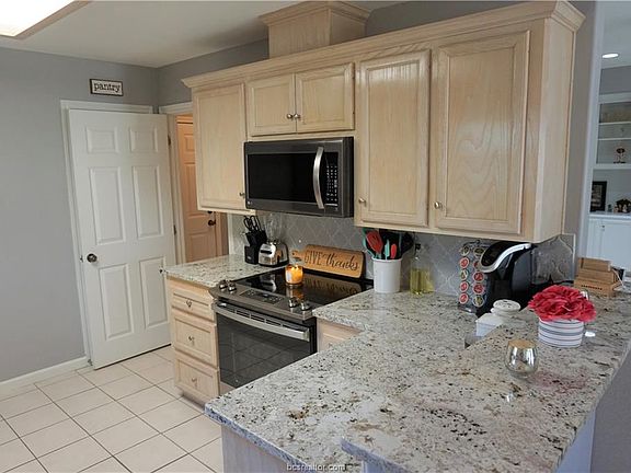 3rd image of 3701 Ardenne Ct
