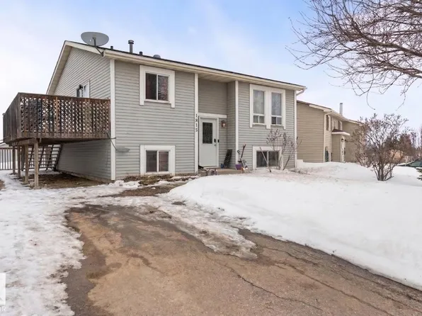 1815 Forest Dr, Cold Lake, AB T9M 1L9