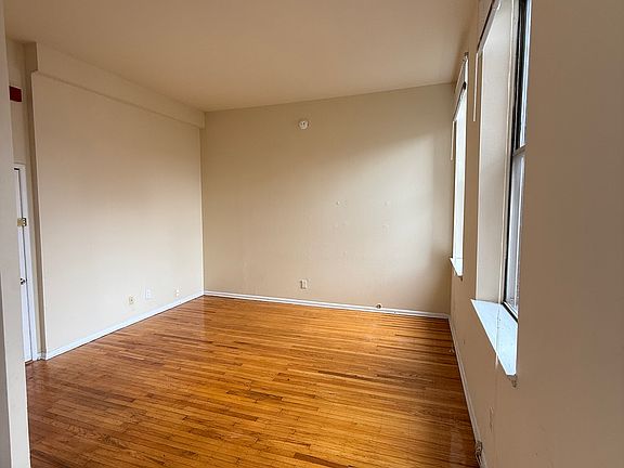 4th image of 1720 Lombard St #1B-1Ba