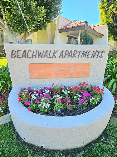 Beach Walk Apartments Photo 1