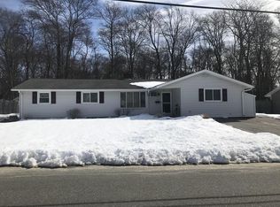 120 Poole Cir, Holbrook, MA 02343