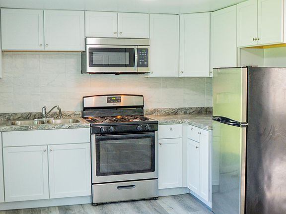 3rd image of 413 Dellwood Ave