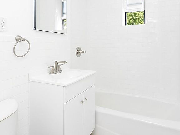 5th image of 5545 Netherland Ave APT 4C