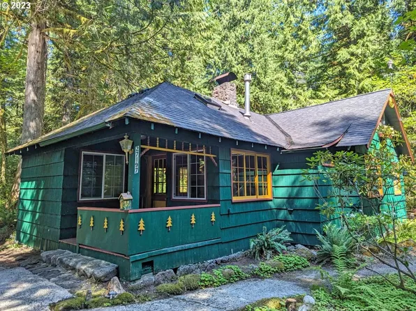 27197 E Marion Rd, Rhododendron, OR 97049