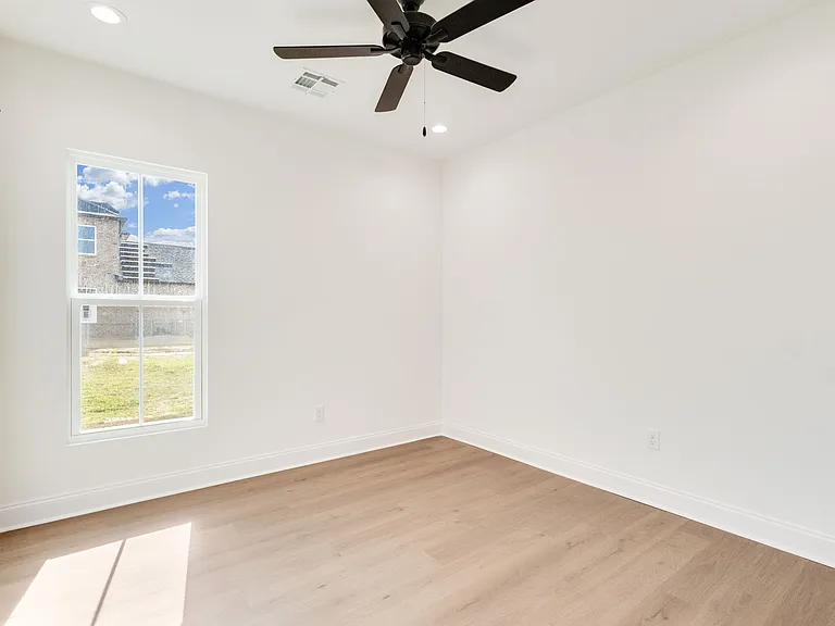 204 Benson Grove Dr — Photo 14