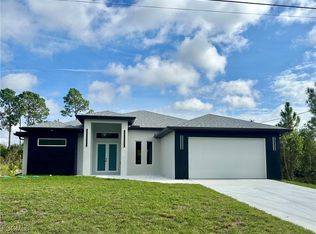 1006 Cleveland Ave, Lehigh Acres, FL 33972