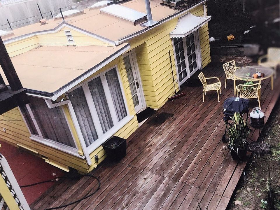 2nd image of 3967 Eagle St