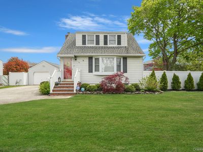 55 Westwood Avenue, Deer Park, NY, 11729