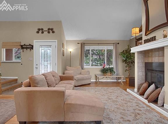 4th image of 5170 Thistle Ct
