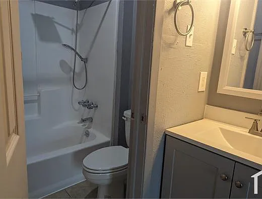 2916 Ruidosa Ave #1 — Photo 7