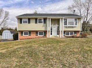 1121 Devonshire Rd, Lancaster, PA 17601