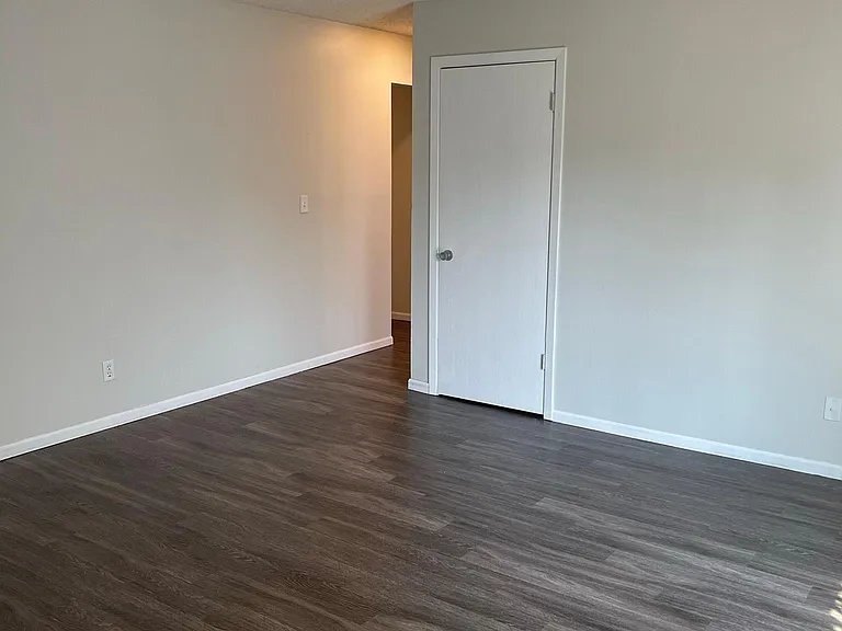 444 S Johnson St #4 — Photo 7