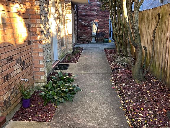 4th image of 2305 Giuffrias Ave #B