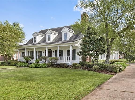 2nd image of 3625 Lake Michel Ct