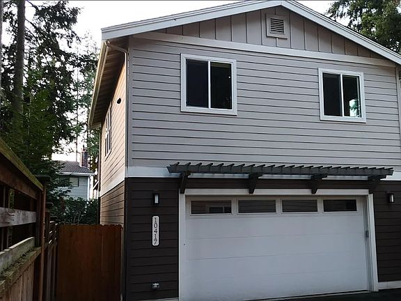 2nd image of 10417 115th Pl NE