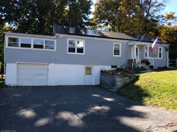 24 Wilson Pl, Andover Twp., NJ 07860