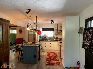 410 Silver Fox Trl, Cleveland, GA 30528