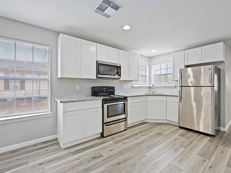 1728 Connorvale Rd #B — Photo 29