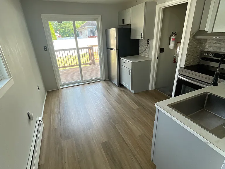 2144 Evans St #1 — Photo 7