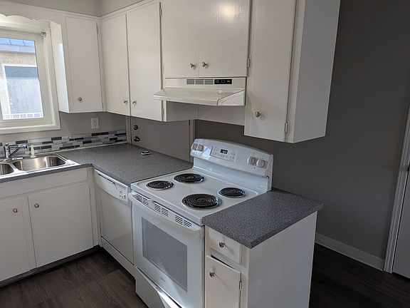 4th image of 1604-1640 Chemeketa St NE #1606