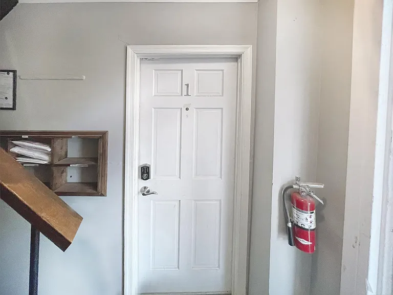 601 Scott St #1 — Photo 7