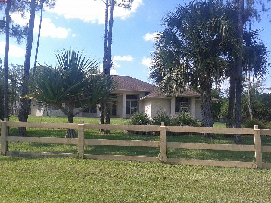 1st image of 16329 83rd Pl N