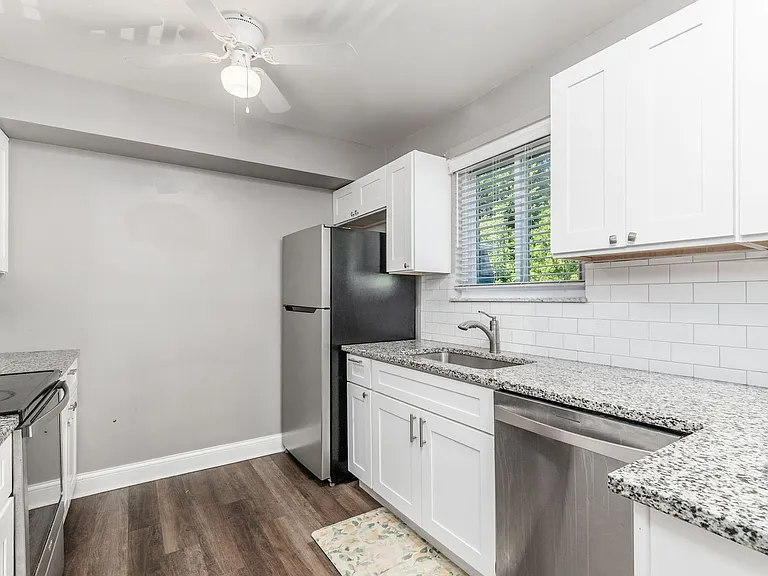 2103 Iuka Ravine — Photo 24