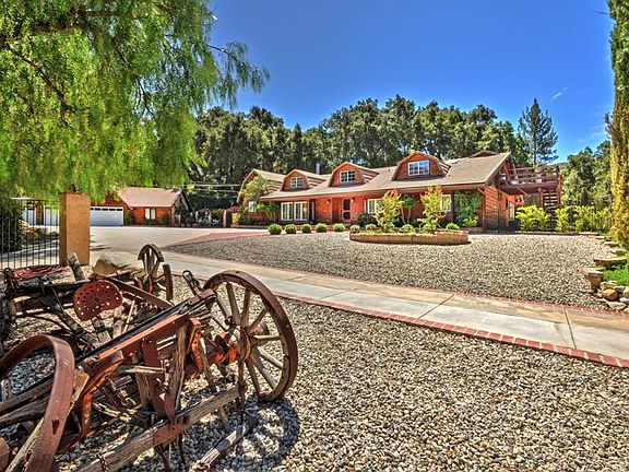 2nd image of 2470 Stokes Canyon Rd
