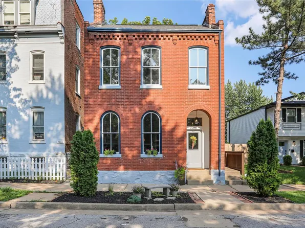 2248 Jules St, Saint Louis, MO 63104