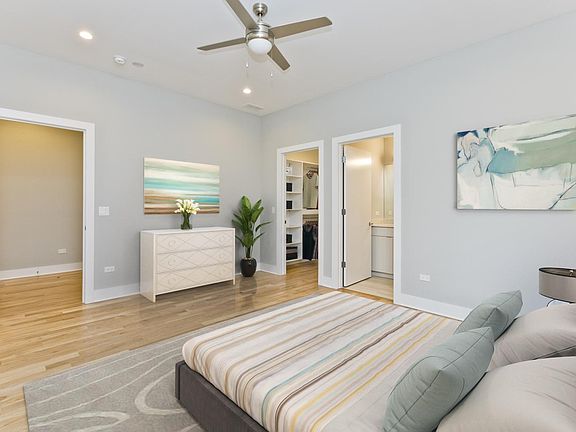 4th image of 4555 N Ravenswood Ave #404