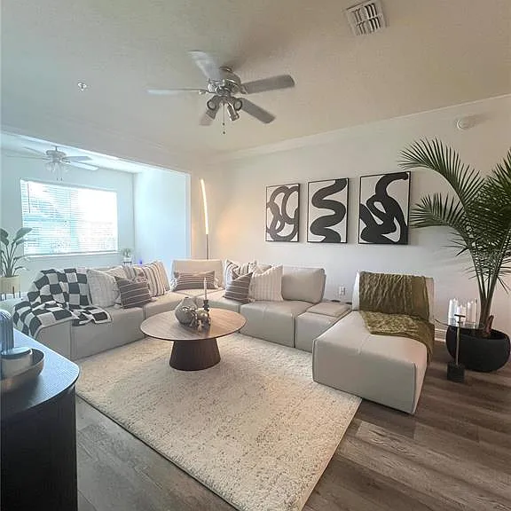 225 Southern Pecan Cir #205 — Photo 7