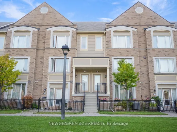 3185 Boxford Cres #16, Mississauga, ON L5M 0X1