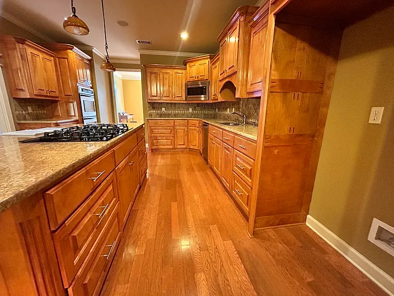 115 Noyant Dr — Photo 7