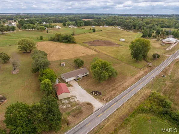 634 Highway Mm, Moscow Mills, MO 63362