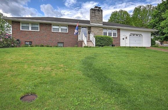 1st image of 2516 Sanford Dr