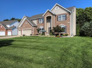 5518 Wooded Creek Dr, Saint Charles, MO