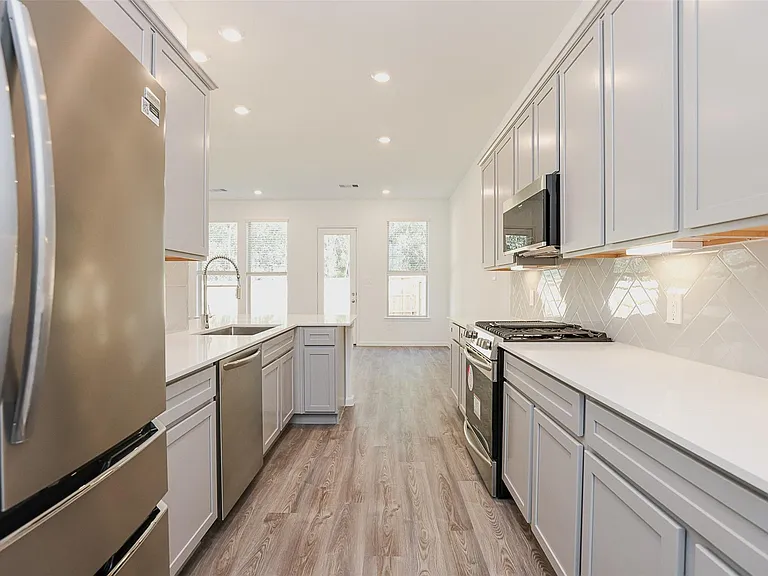 625 Royal Arch Dr — Photo 15