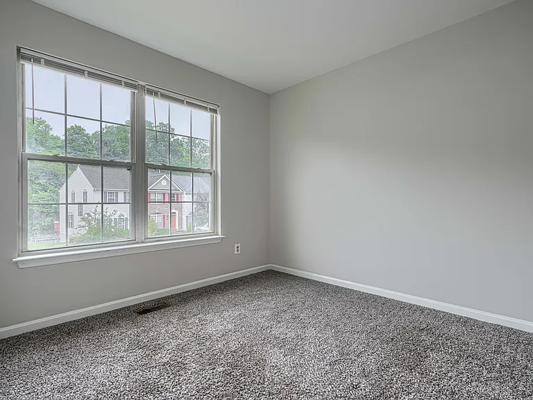 4942 Bristle Cone Cir — Photo 9