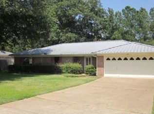 612 Craig Dr, Palestine, TX