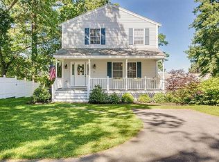 23 Shore Rd, North Reading, MA 01864