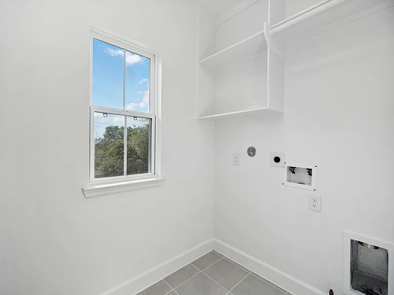 1307 Beachton St — Photo 28