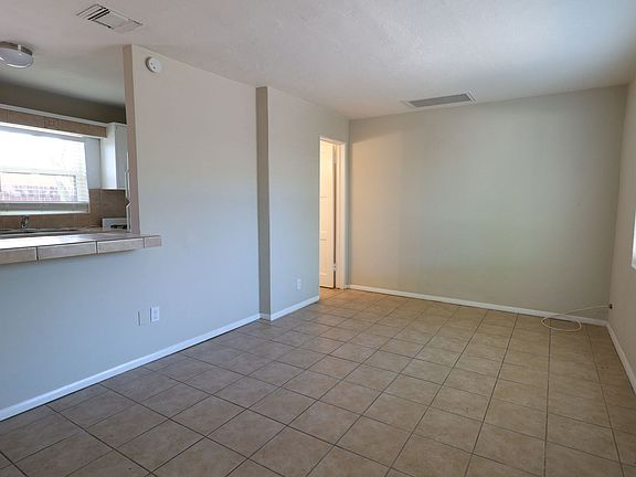 4th image of 2443 N Treat Ave #Treat2467