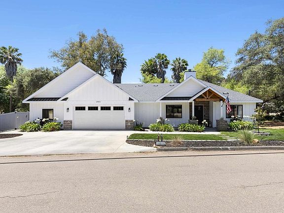 2nd image of 25812 Willow Ln