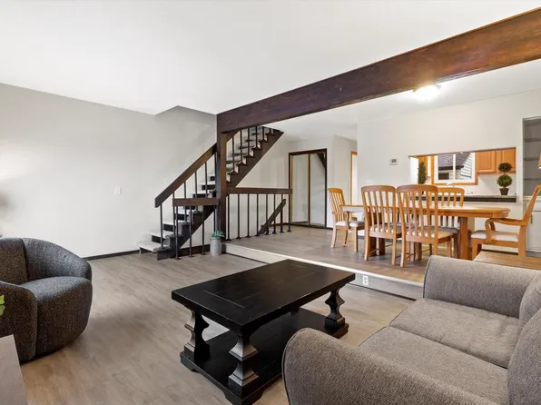 W164N11477 Squire COURT #2, Germantown, WI 53022