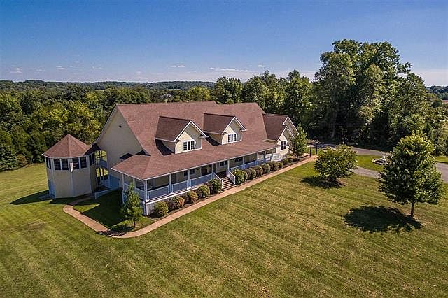 1st image of 493 Mayer Ln