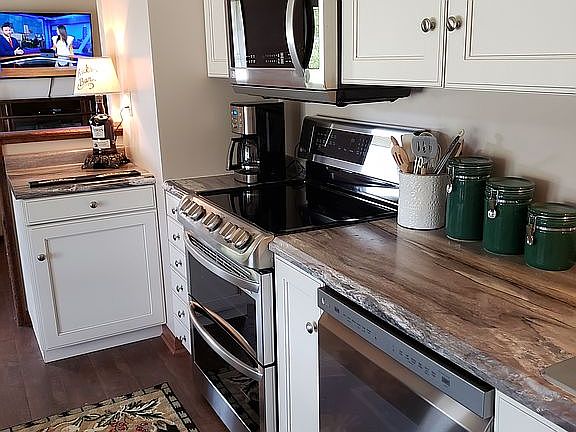 All new stainless appliances