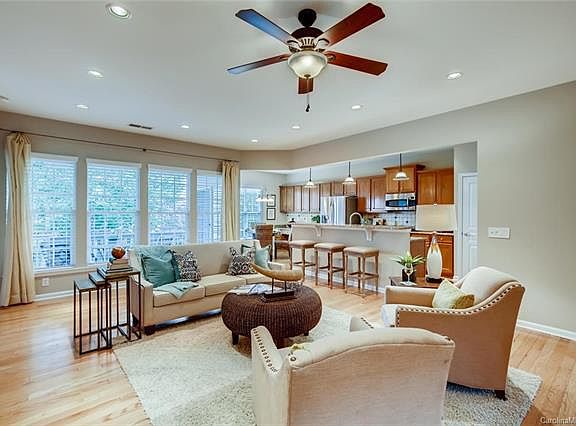 5th image of 23139 Kingfisher Dr