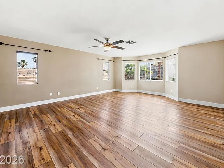 2551 Williamsburg St — Photo 43