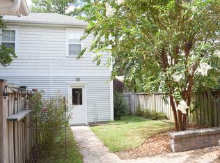 393 Whisper Park Dr #B, Wilmington, NC 28411
