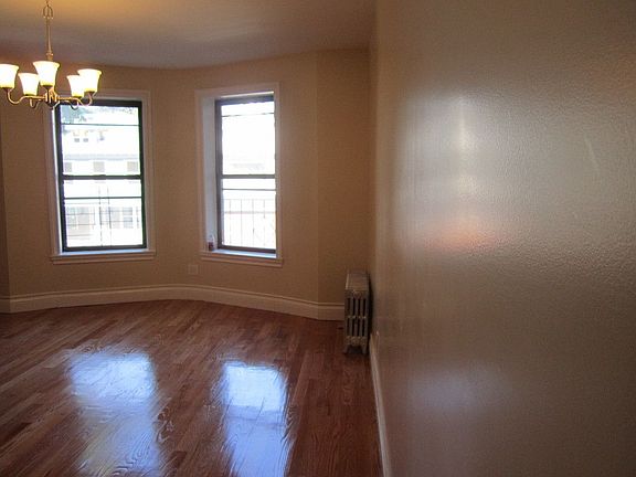 2nd image of 122 Fenimore St #B3